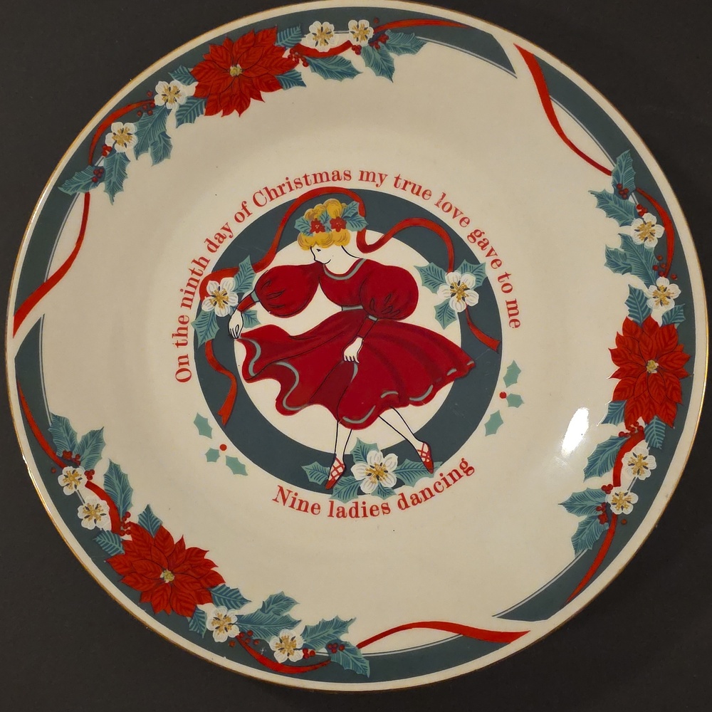 Tienshan Deck The Halls Nine Ladies‎ Dancing 7.5" Salad Dessert Plate Vintage